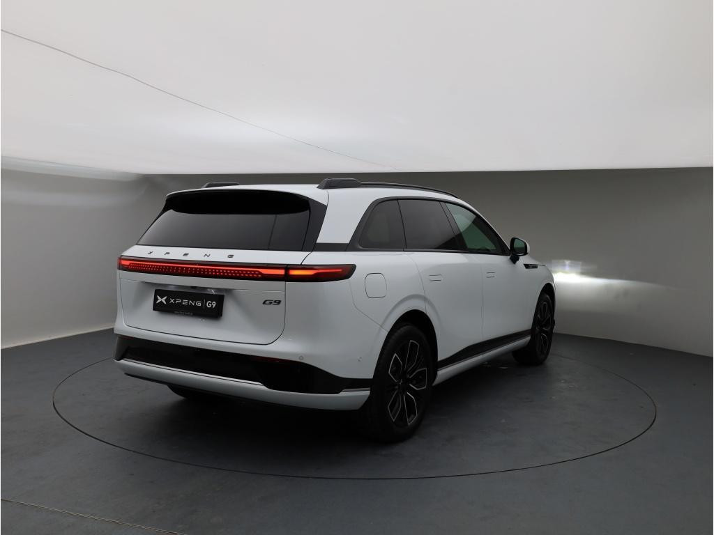 Xpeng G9
