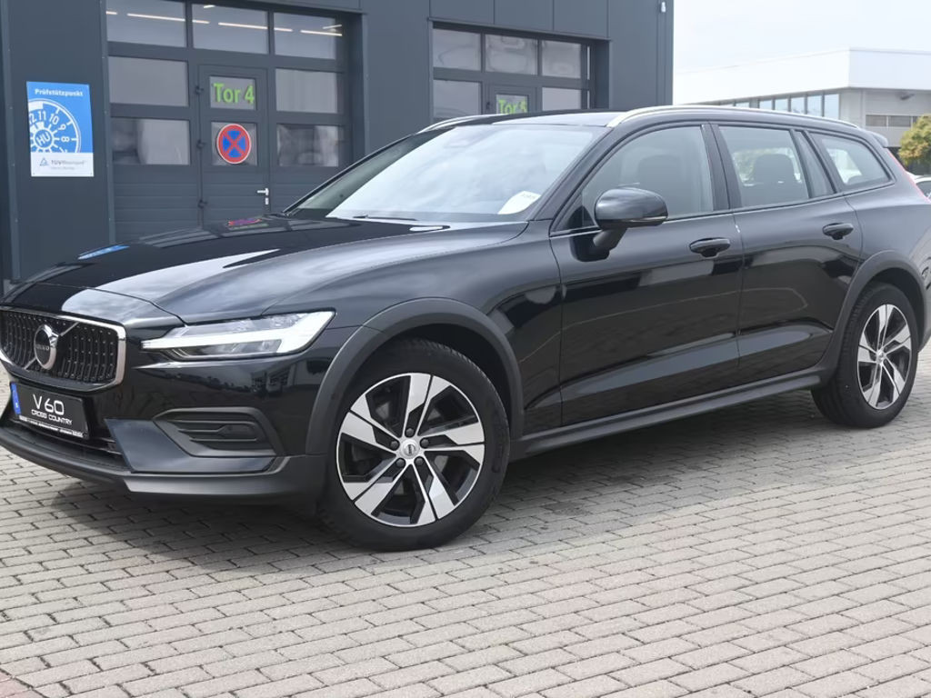 Volvo V60 Cross Country AWD Plus