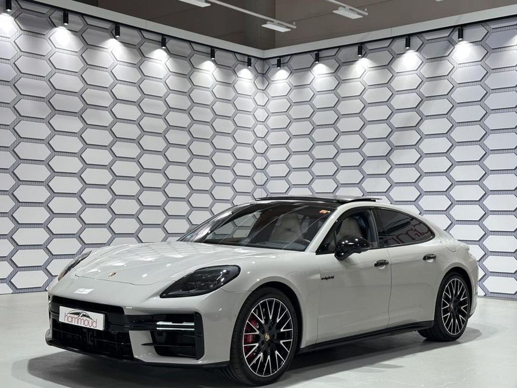 Porsche Panamera E-Hybrid S 4