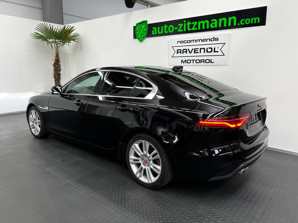 Jaguar XE