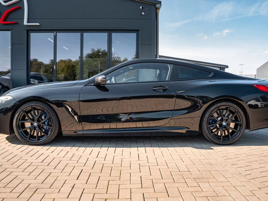 BMW M850
