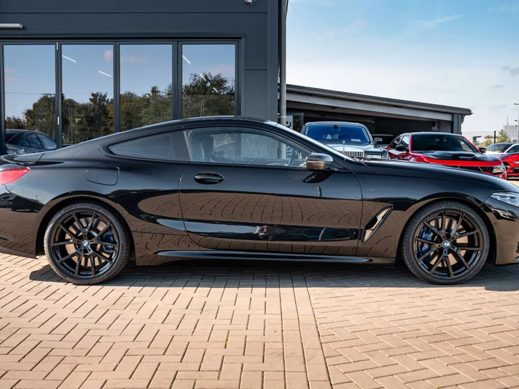 BMW M850