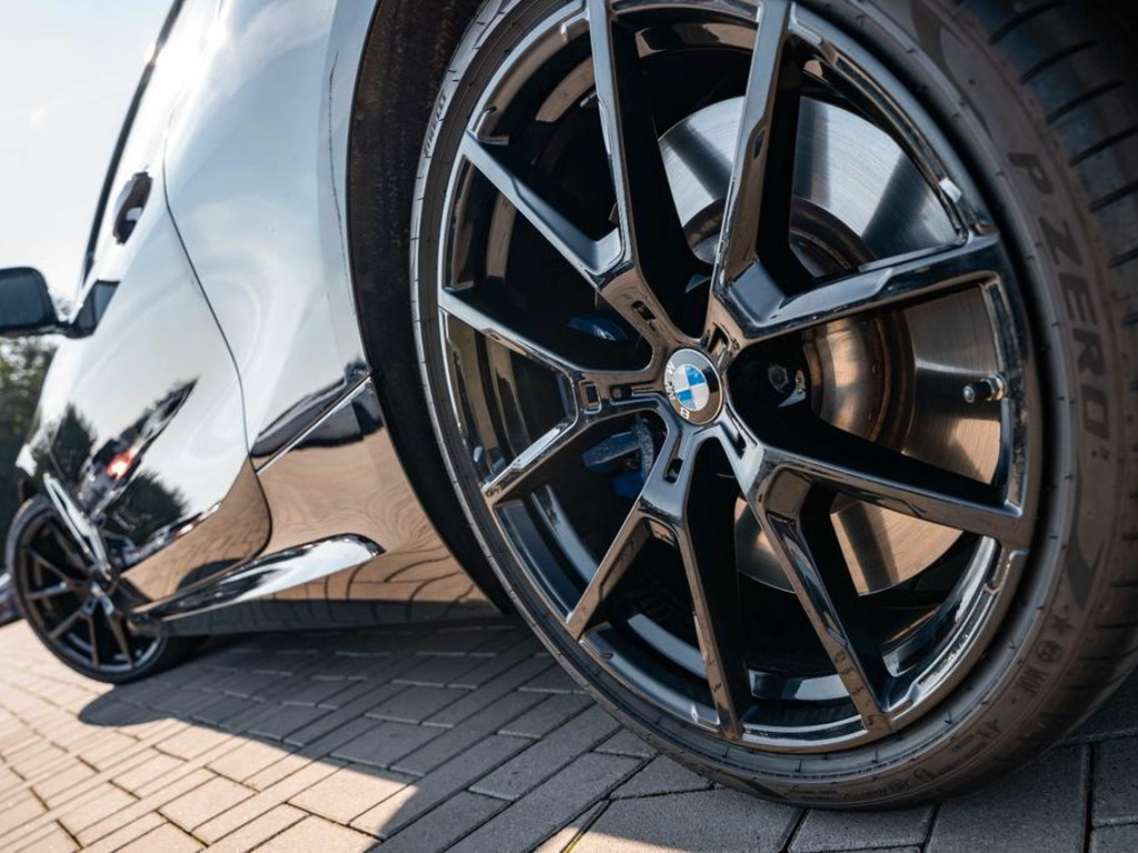 BMW M850