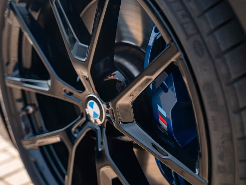 BMW M850
