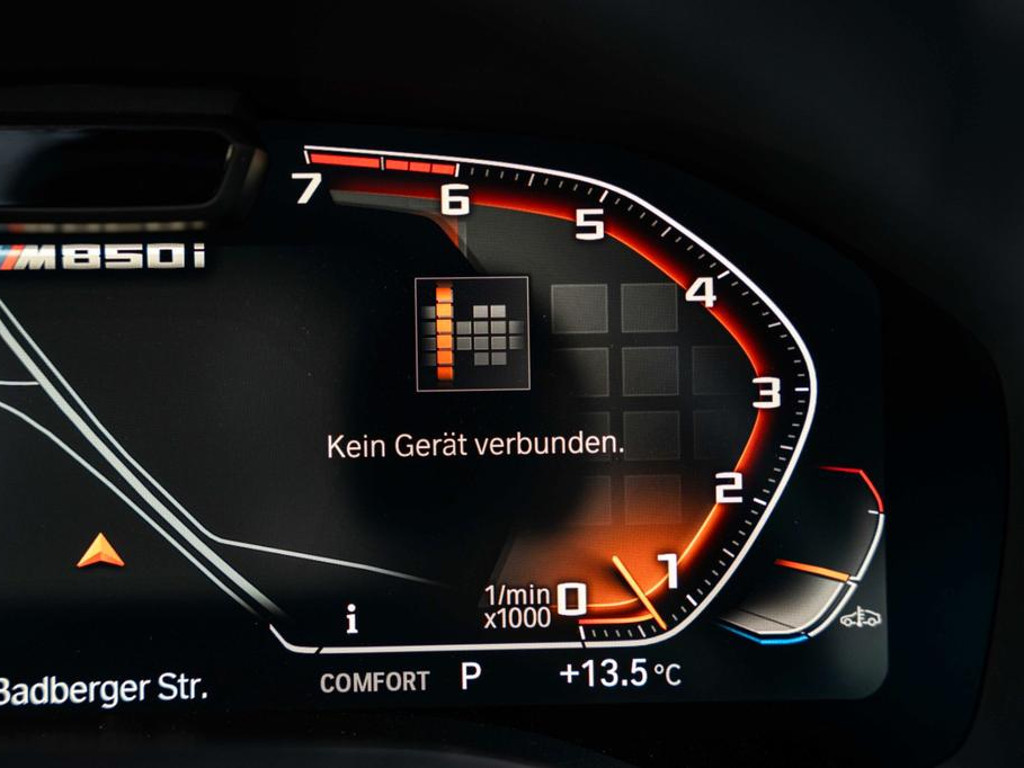 BMW M850