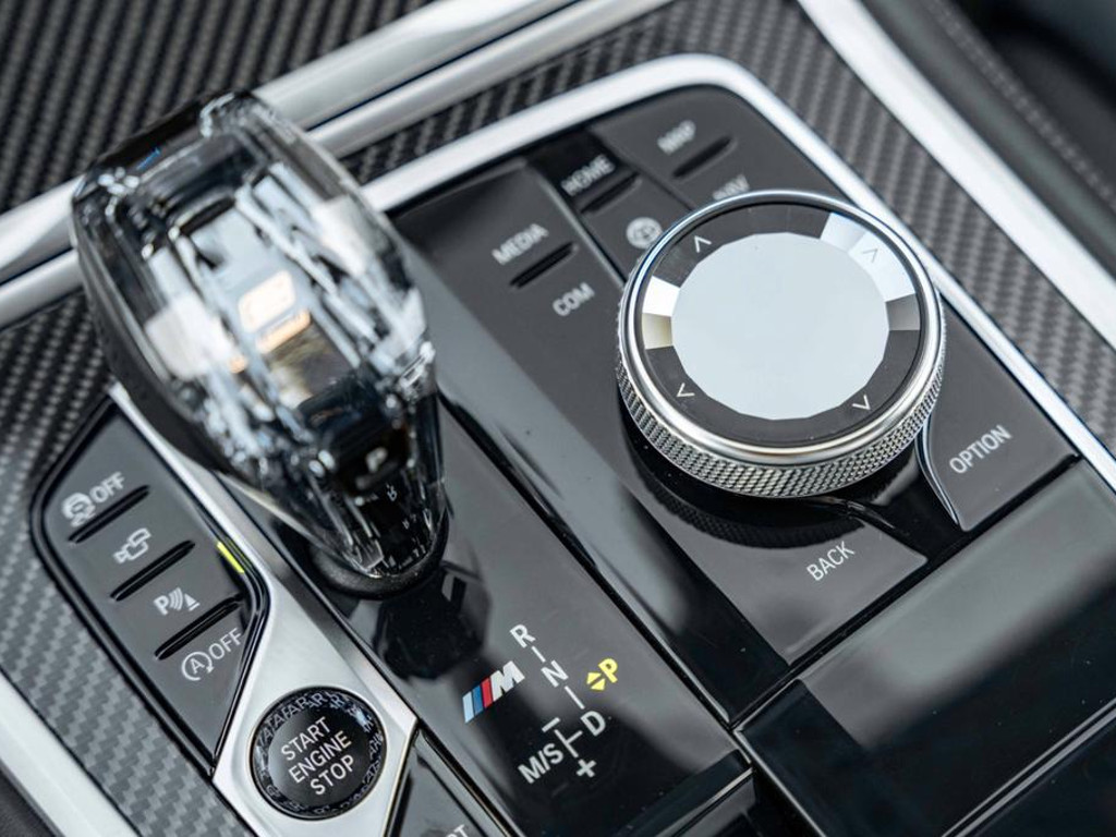 BMW M850