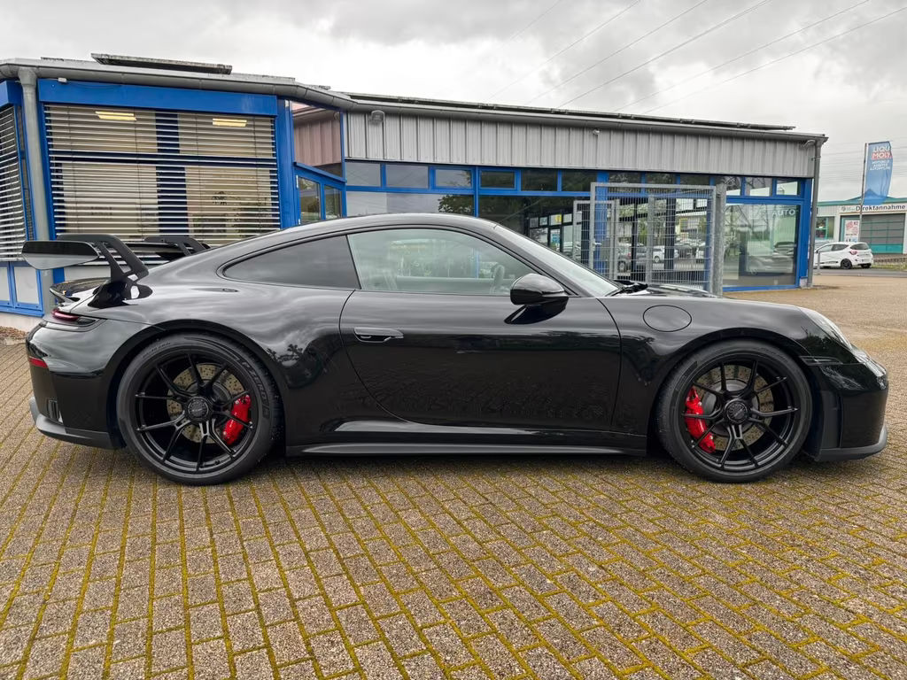Porsche 911 GT3 992