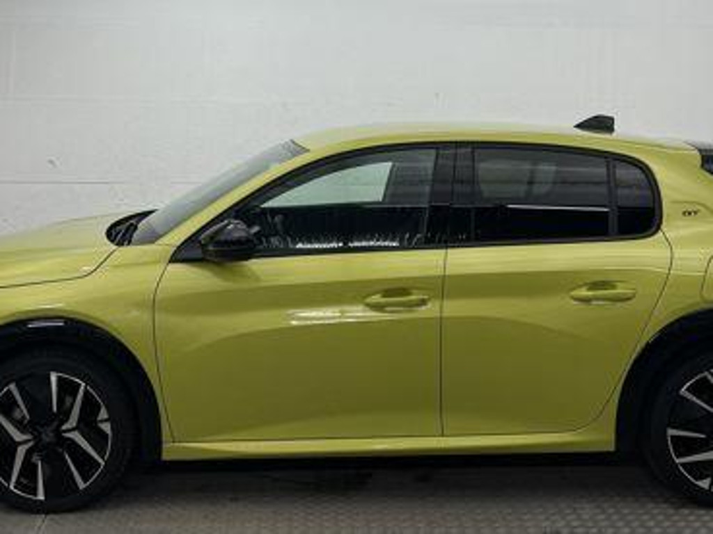Peugeot e-208