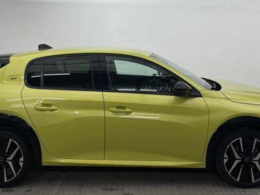 Peugeot e-208