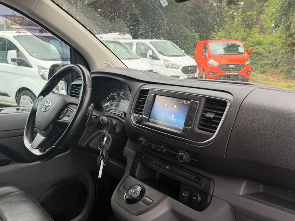 Toyota Proace (Verso)