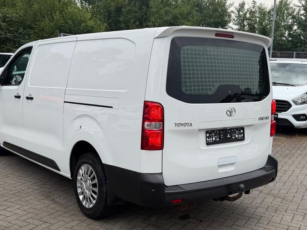 Toyota Proace (Verso)
