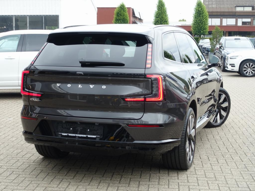 Volvo EX90
