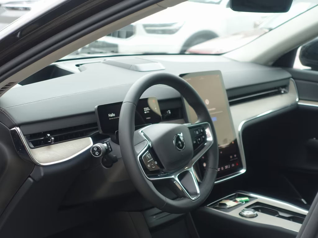 Volvo EX90