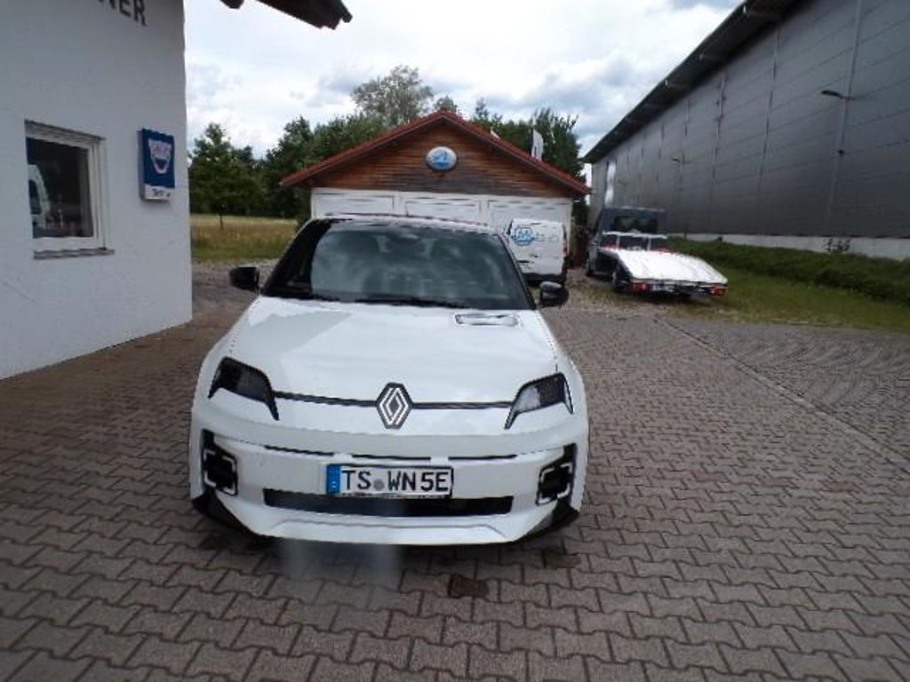 Renault 5 Iconic Comfort