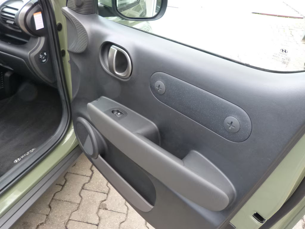 Hyundai INSTER