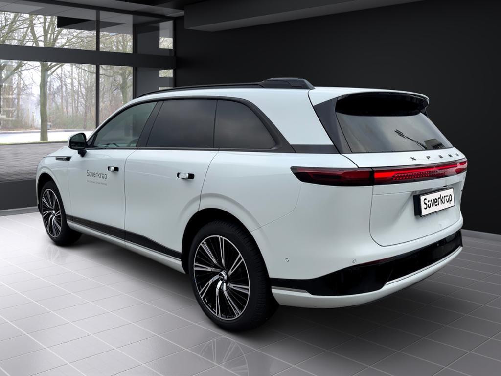 Xpeng G9