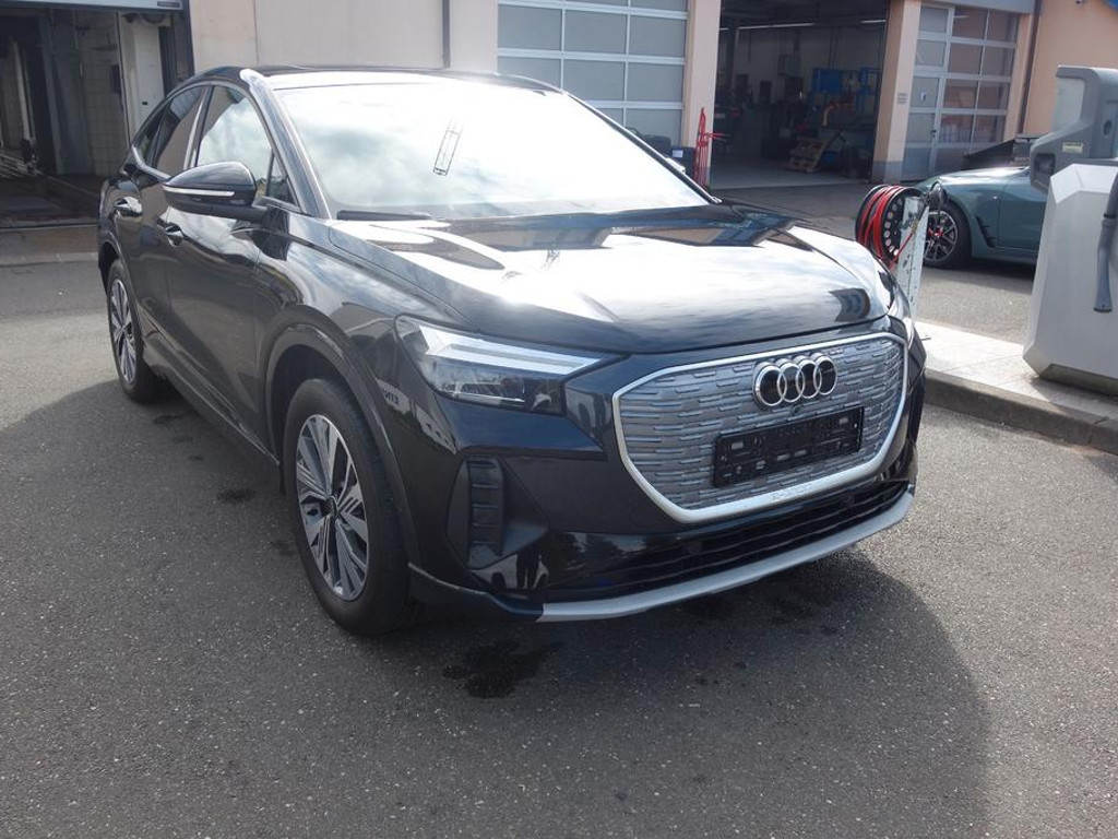 Audi Q4 e-tron e-tron