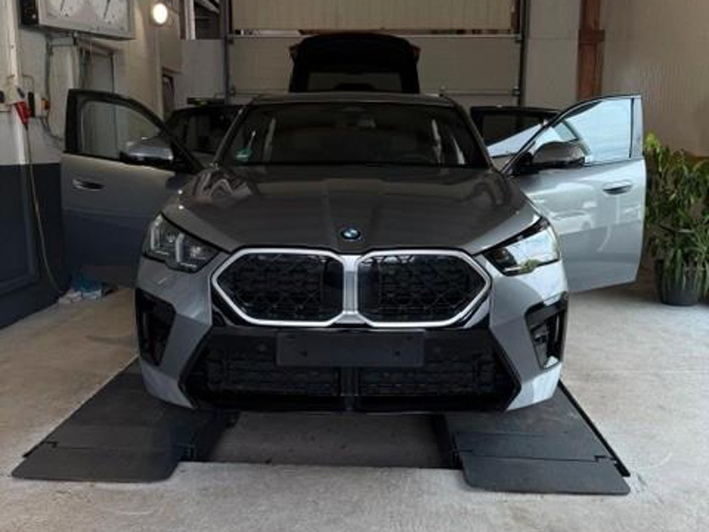 BMW X2 DCT sDrive18d