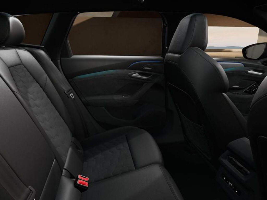 Audi S6 e-tron