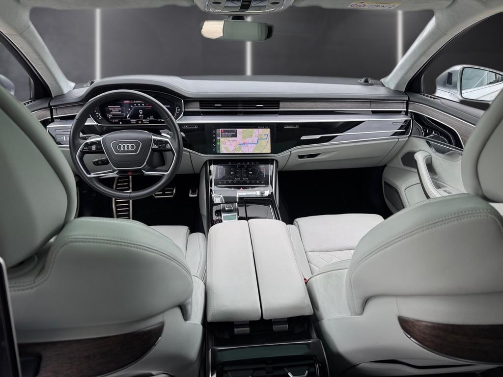 Audi S8