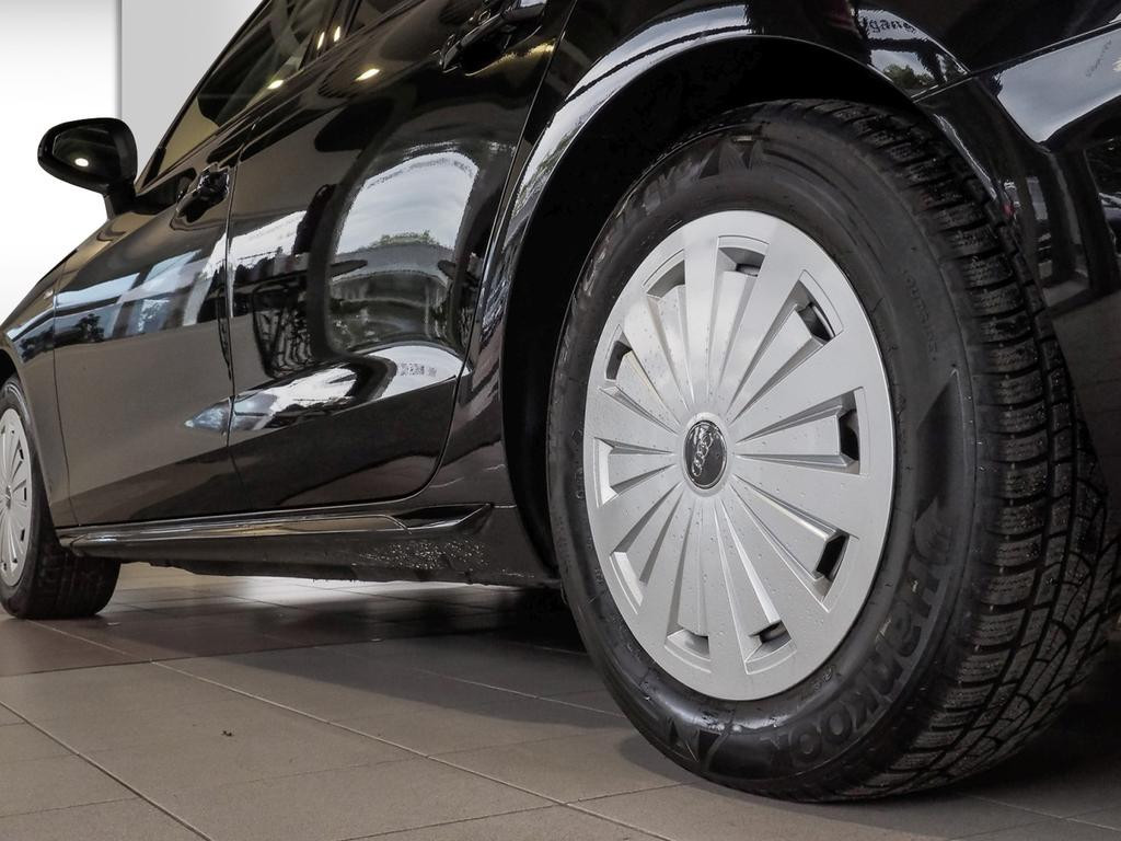 Audi A4 MHEV S-Line 35 TDI