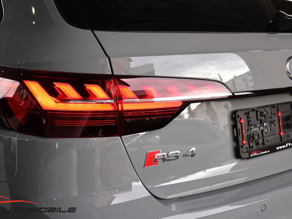 Audi RS4