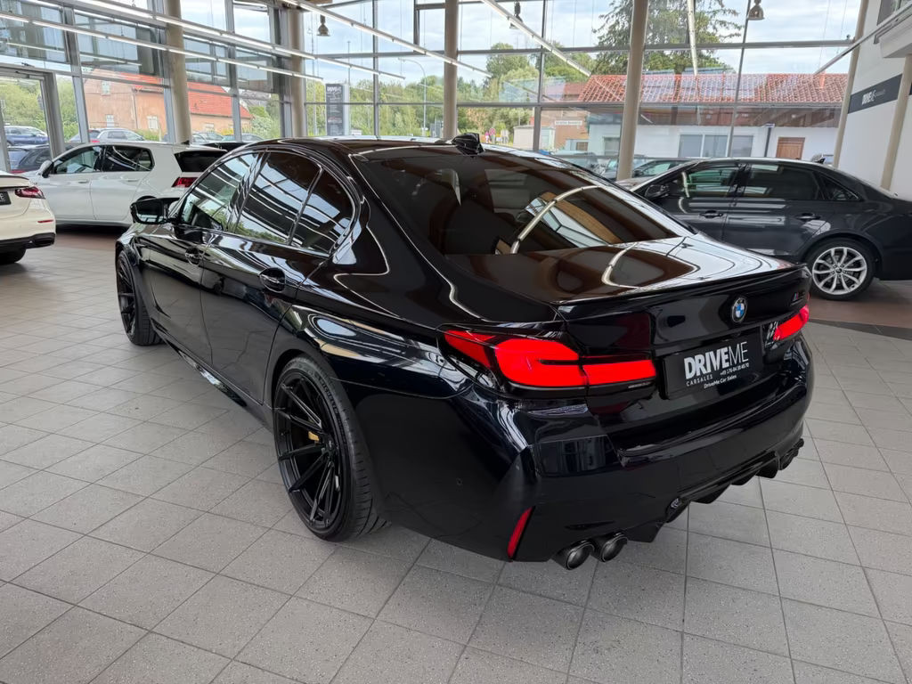 BMW M5