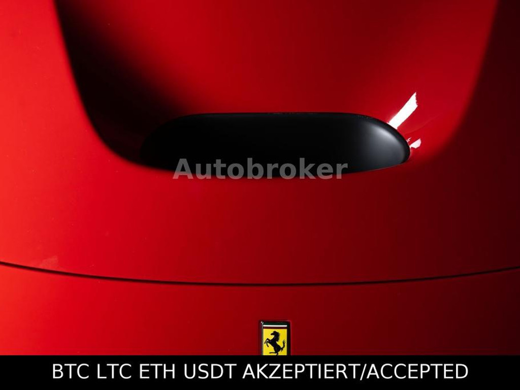 Ferrari F8
