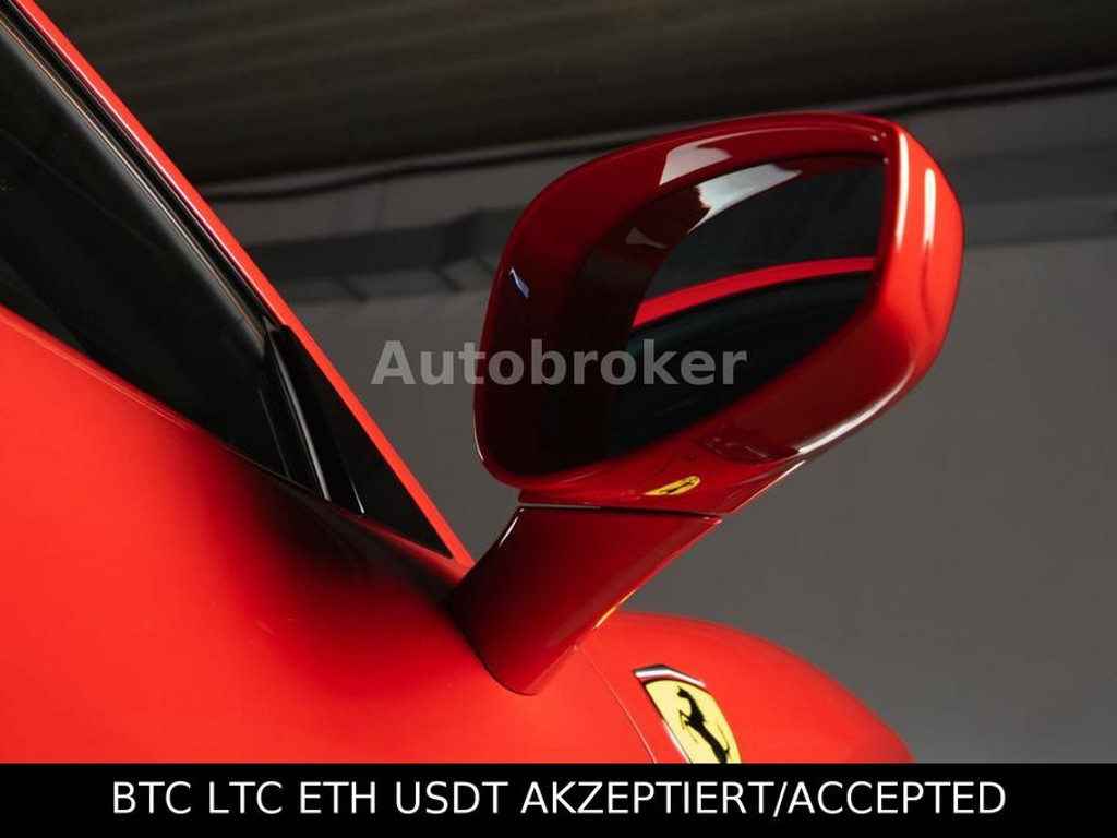 Ferrari F8