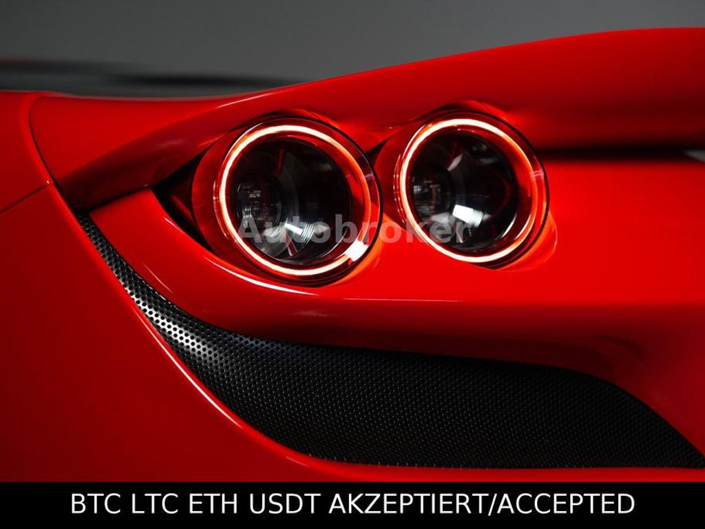Ferrari F8