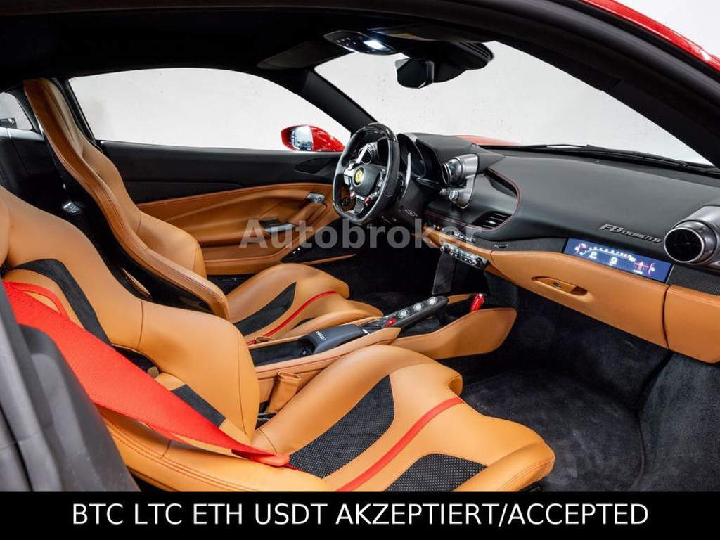 Ferrari F8