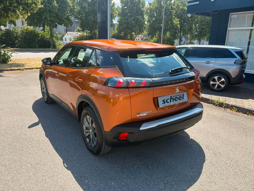 Peugeot e-2008