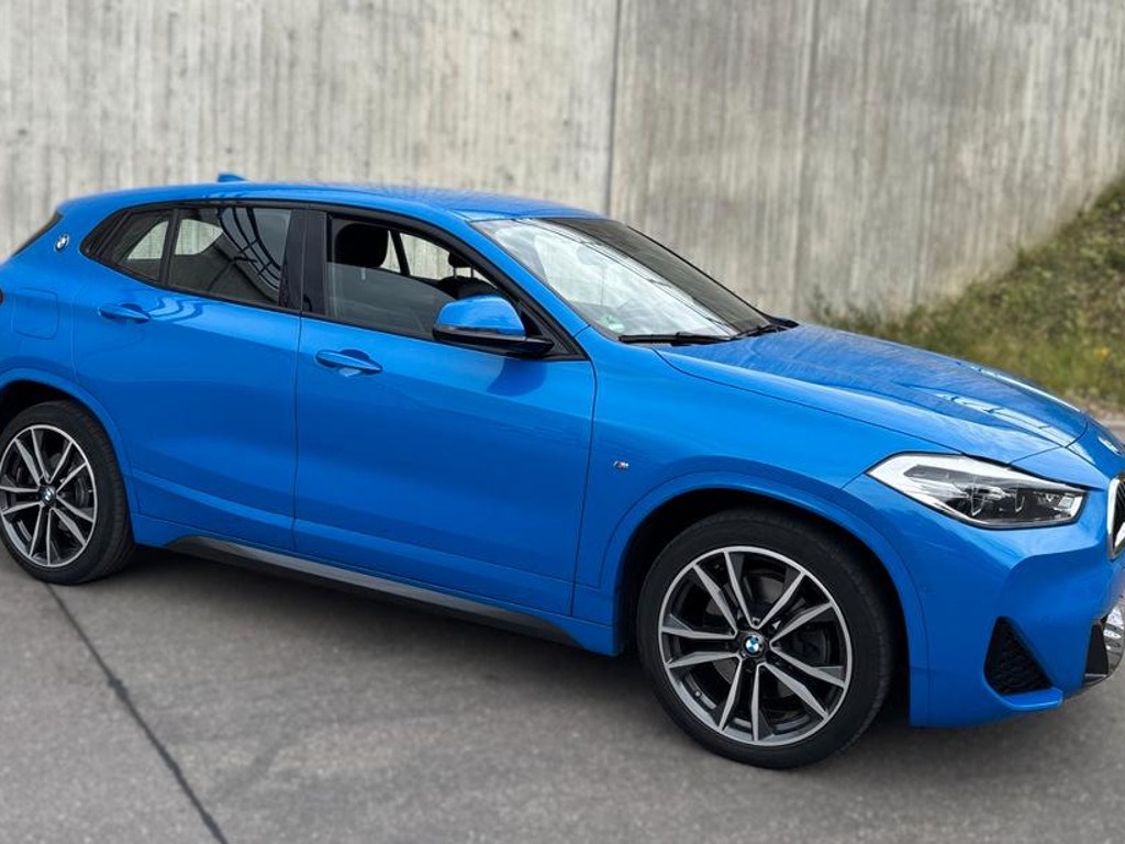 BMW X2