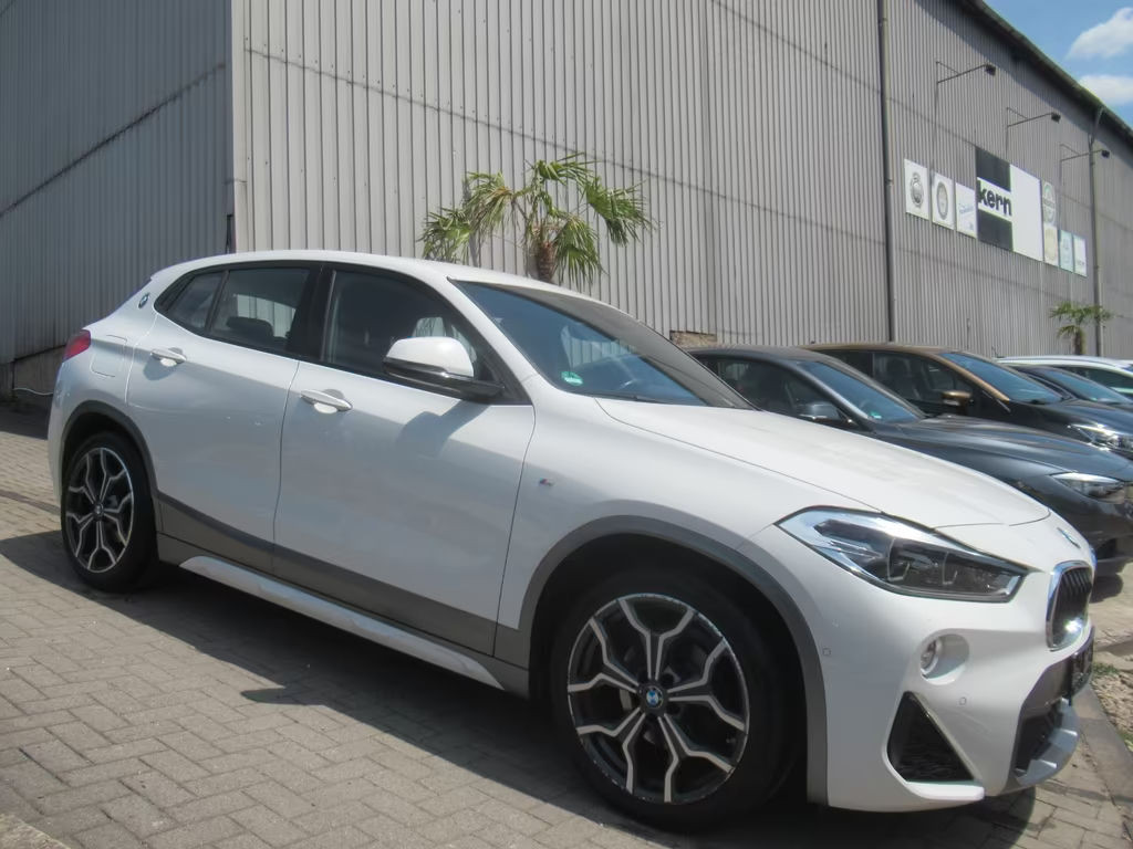 BMW X2