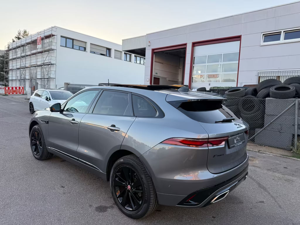 Jaguar F-Pace