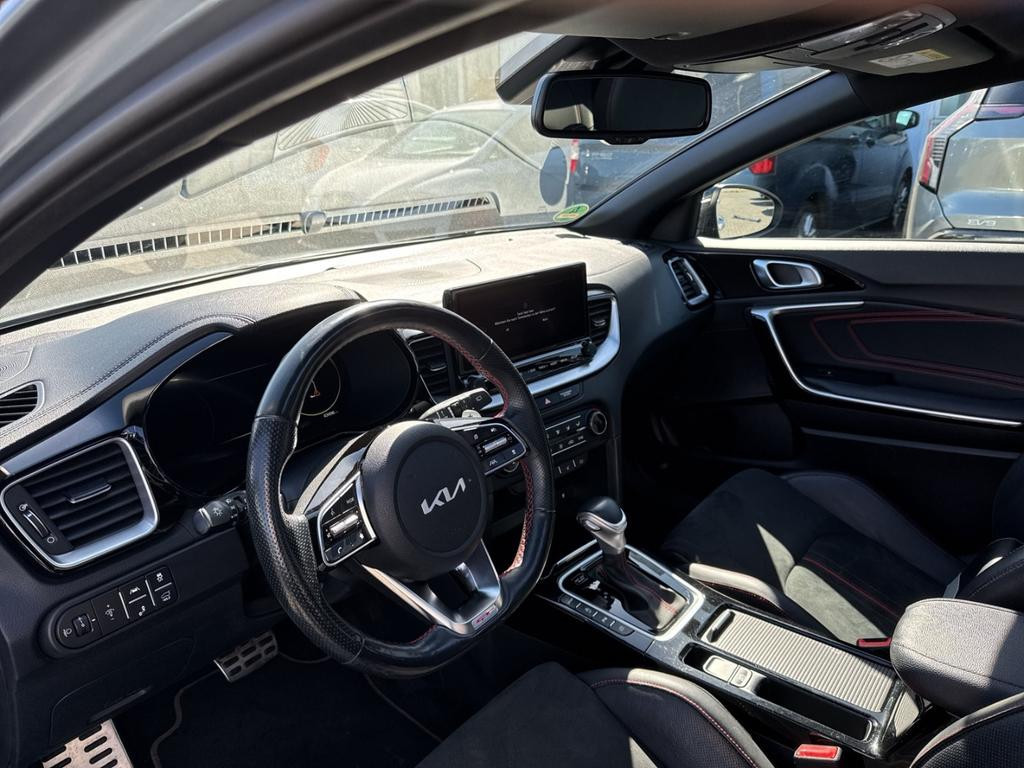 Kia ProCeed