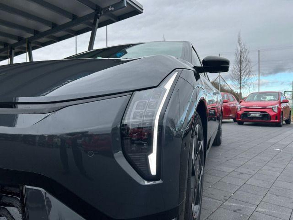 Kia EV4
