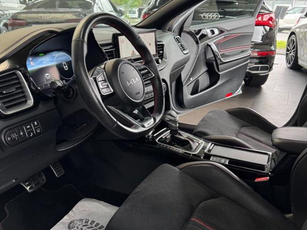 Kia ProCeed