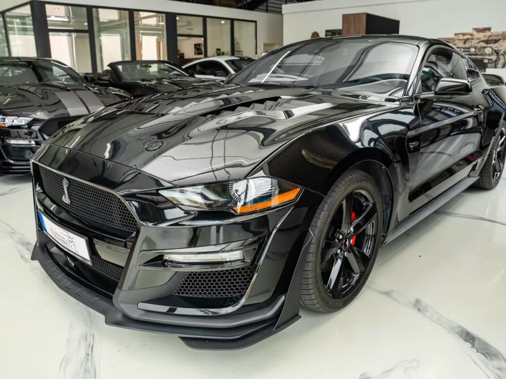 Ford Mustang Premium