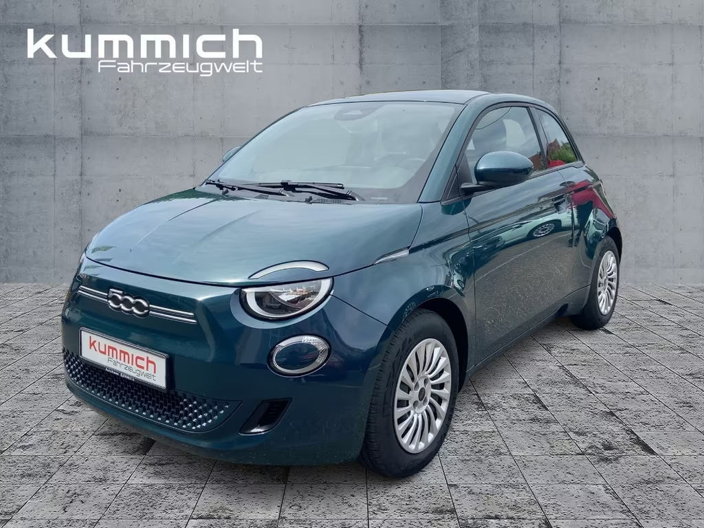 Fiat 500e Action