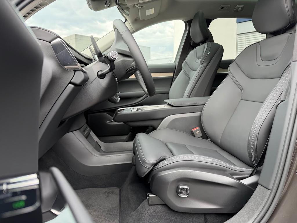 Volvo EX90