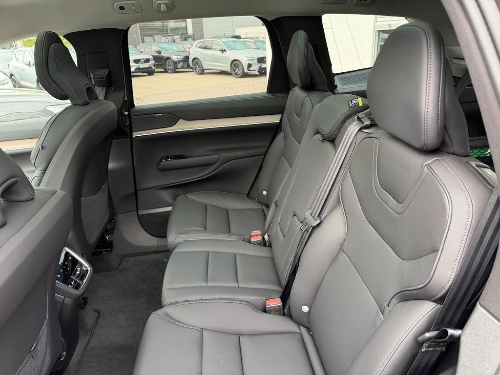 Volvo EX90