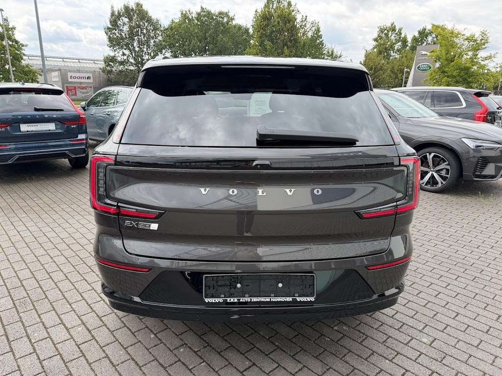 Volvo EX90