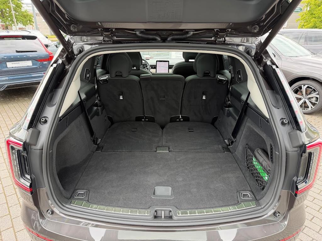 Volvo EX90