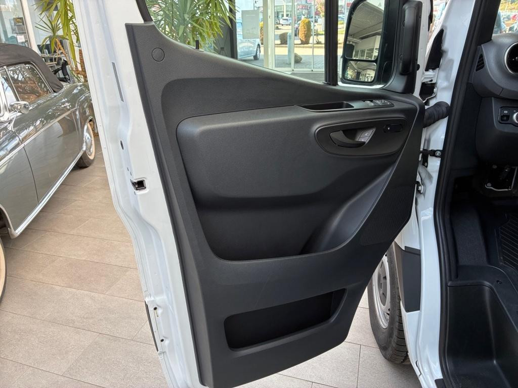 Mercedes-Benz eSprinter