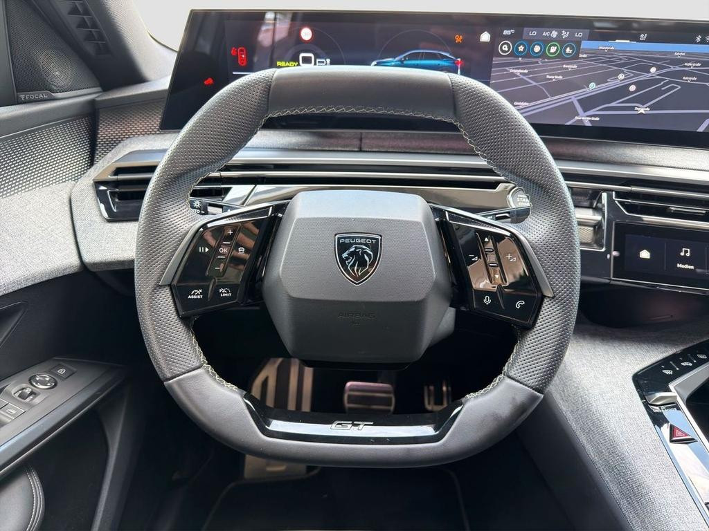 Peugeot E-3008