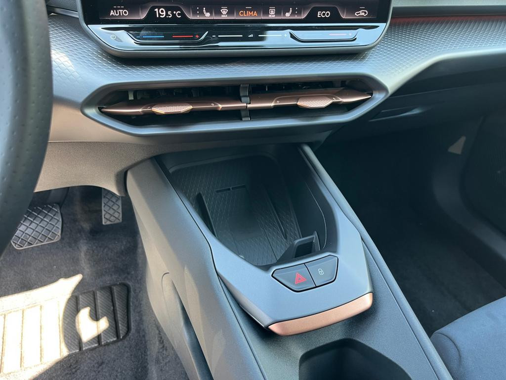 Cupra Raval
