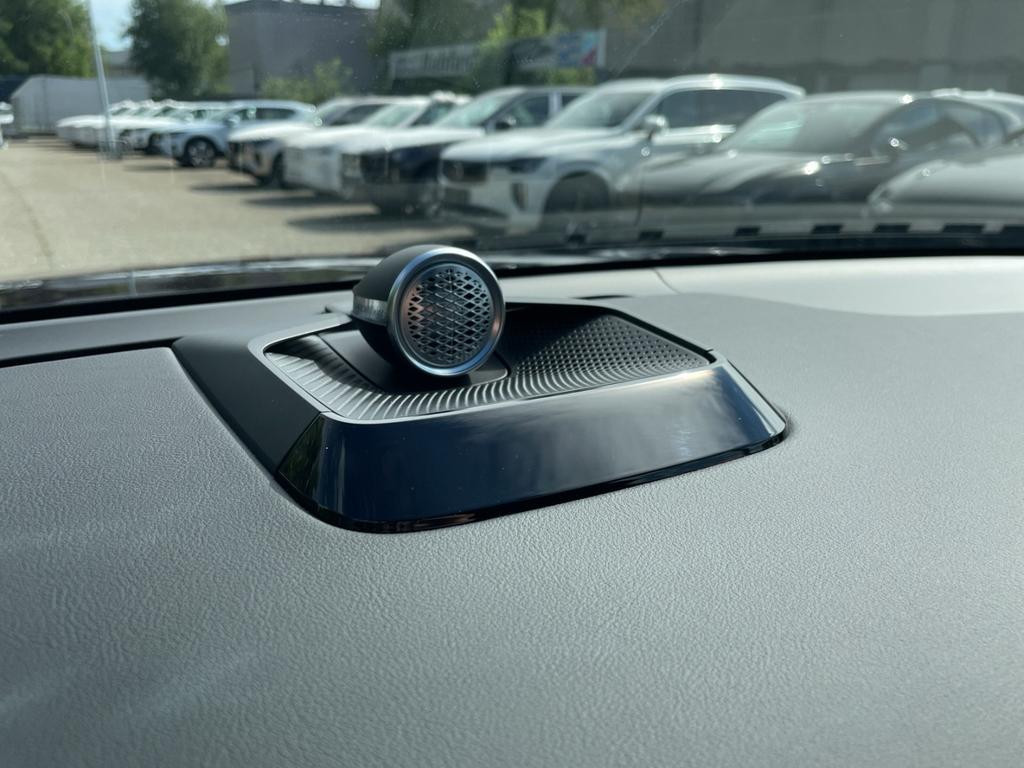 Volvo EX90