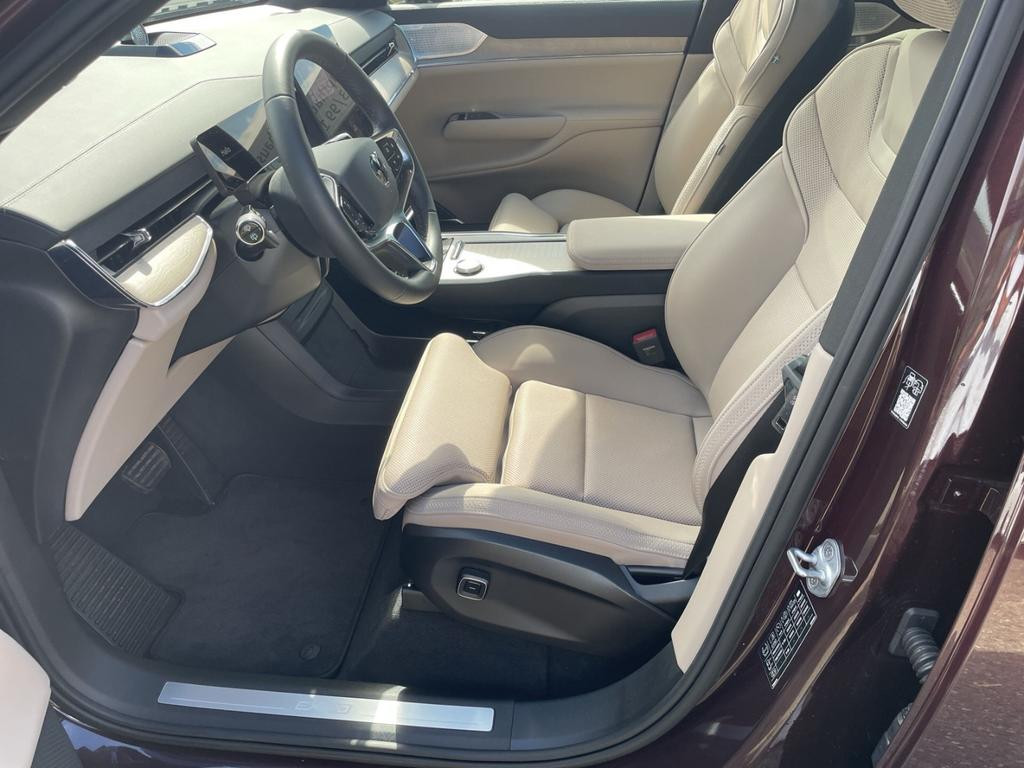 Volvo EX90