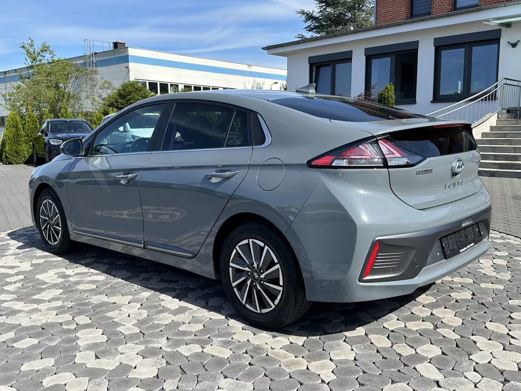 Hyundai Ioniq